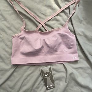 Nike Seamless NWT sports bra size: S/M